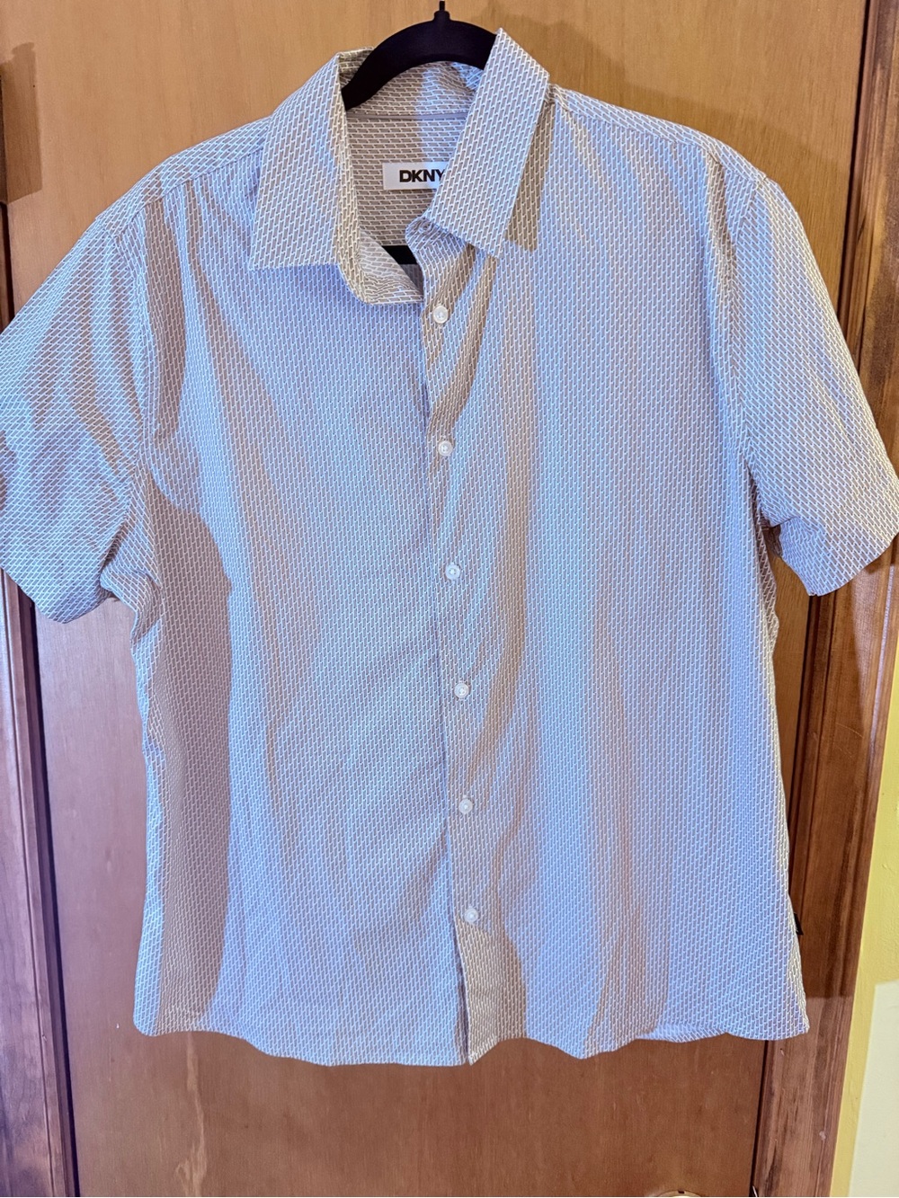 DKNY Women's Light Blue Short Sleeve Button-Down Shirt
